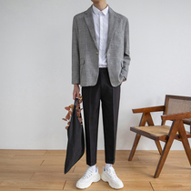 Plaid suit mens Korean version of loose Joker British casual small suit mens jacket trend Chandon single coat