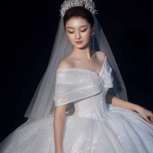 Одно -предполагаемое свадебное платье 2024 Новая главная пряжа невесты, небольшая текстура роскошная тяжелая работа, большой размер, французский хвост большого размера