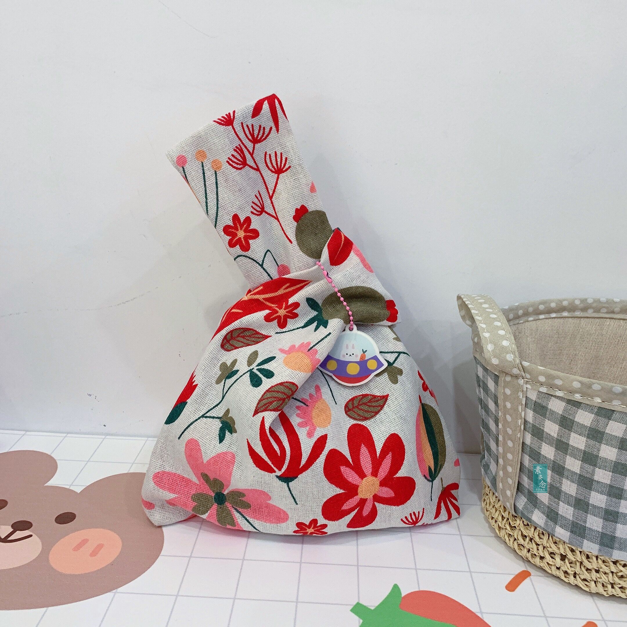 Cotton, Hemp And Flowers2020 new pattern tide mobile phone Bag lovely tearful Wrist bag portable Canvas bag take a walk Japan and Korea Cartoon coin purse