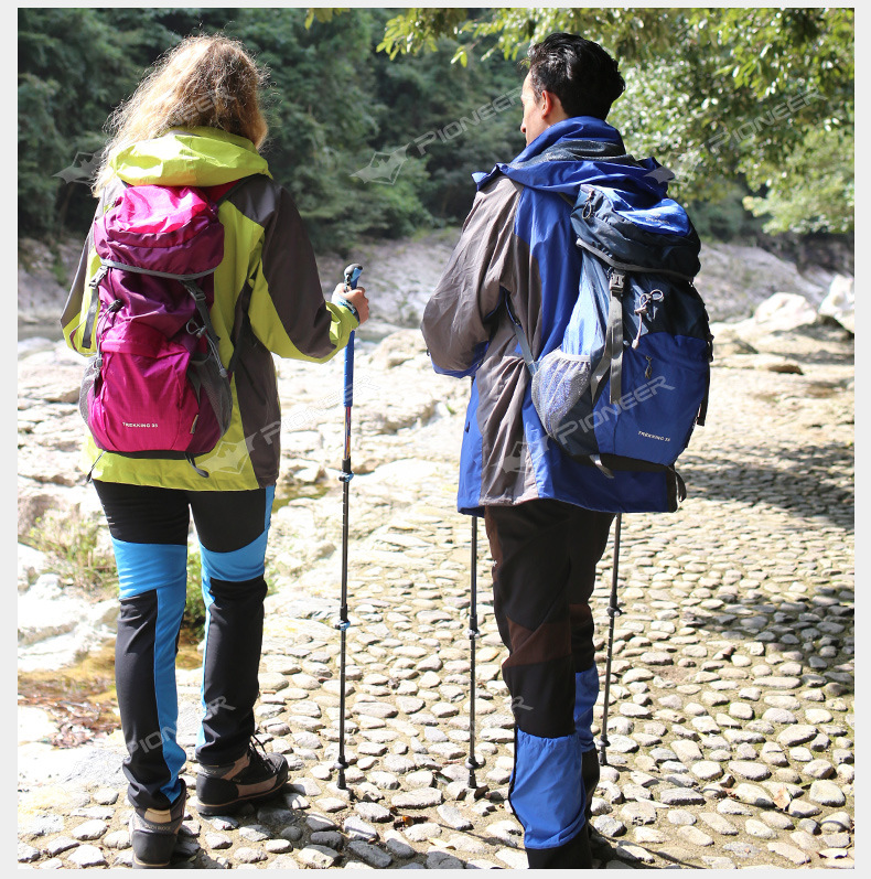 Trailblazer trekking cực Carbon siêu nhẹ telescopic giảm xóc ngoài trời xử lý thẳng siêu nhẹ khóa ba phần leo núi đi bộ gậy - Gậy / gậy gậy leo núi carbon