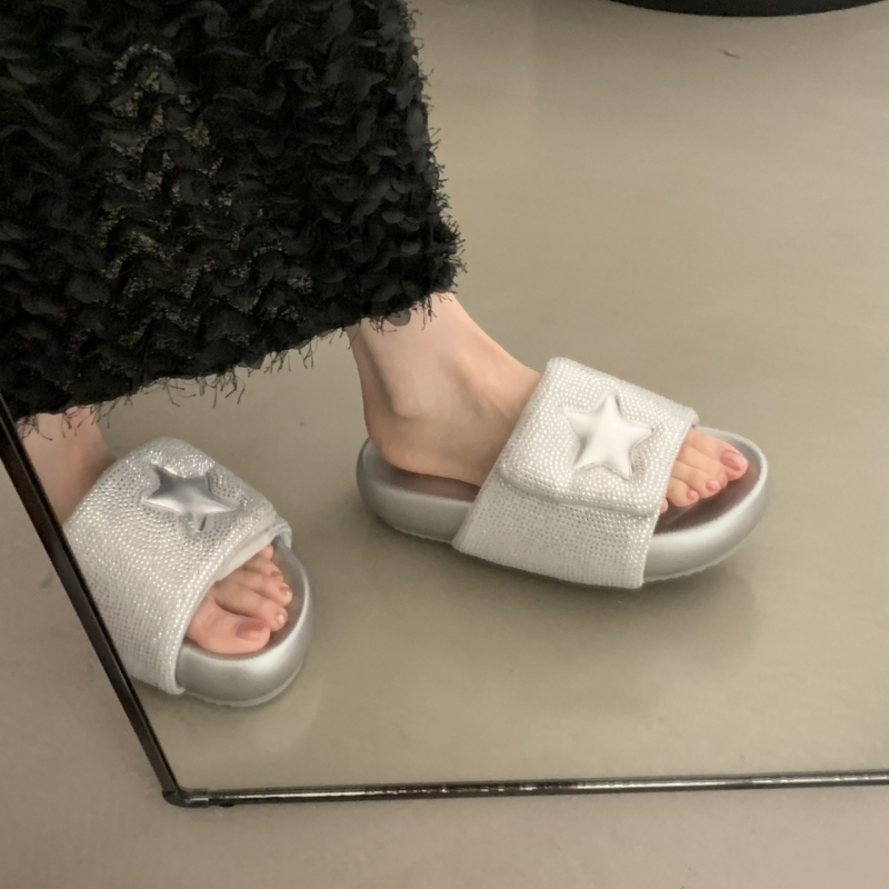 Celebrity-Inspired Silver Thick-Soled Sandals 2026 Summer New Style Outdoor Slip-On Sandals with Velcro and Star-Shaped Rhinestones