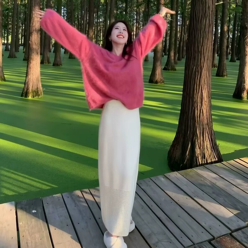 Rose Pink Lazy Mohair Round Neck Pullover Sweater for Women Autumn and Winter Lazy Versatile Knitted Skirt Top Set Rose Pink Lazy Mohair Round Neck Pullover Sweater for Women Autumn and Winter Lazy Versatile Knitted Skirt Top Set