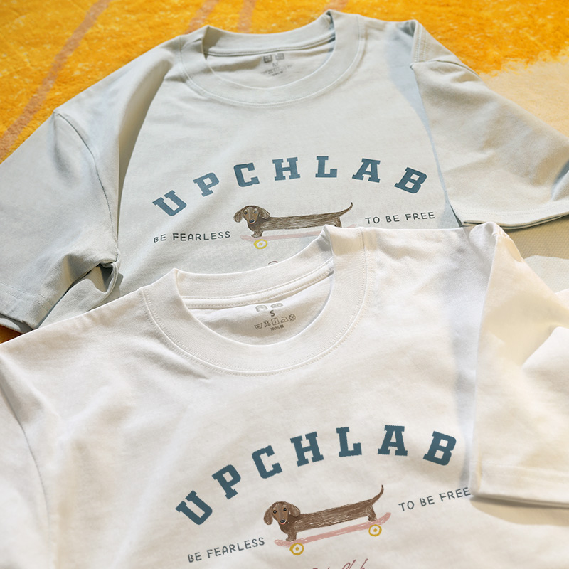 Upchは前向きで、毎日を希望とモチベーションで満たしてくれます。カジュアルなカップル向けメンズ＆レディースのコットンTシャツ半袖