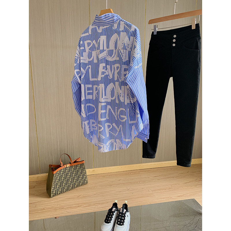 2021 Early autumn Classic Blue and White Striped Letters Printed Pure Cotton Falling Shoulders Fairy with Shirt Woman medium long version