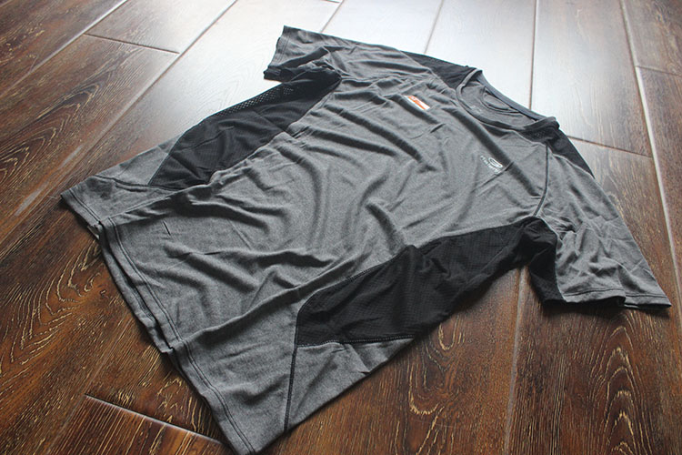 Đàn ông nhanh chóng làm khô thể thao ngắn tay t-shirt chạy chức năng đào tạo wicking t-shirt màu xám chiến đấu đen áo thun nam thể thao