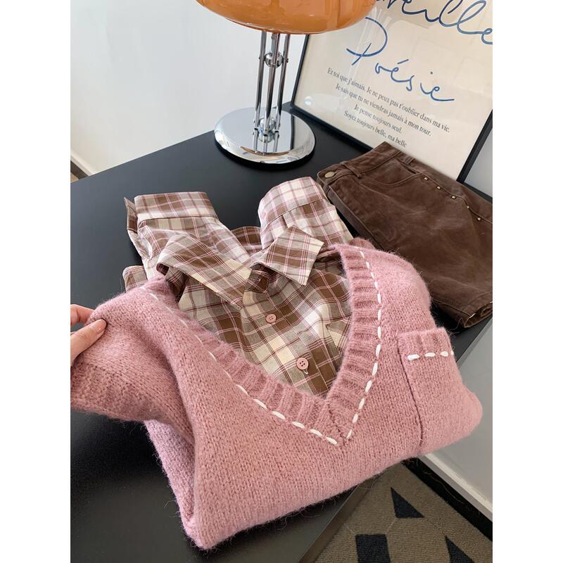 Autumn and Winter New Korean Style V-Neck Pink Knitted Vest for Women, Loose and Lazy Style, Casual Retro Versatile Layering Vest