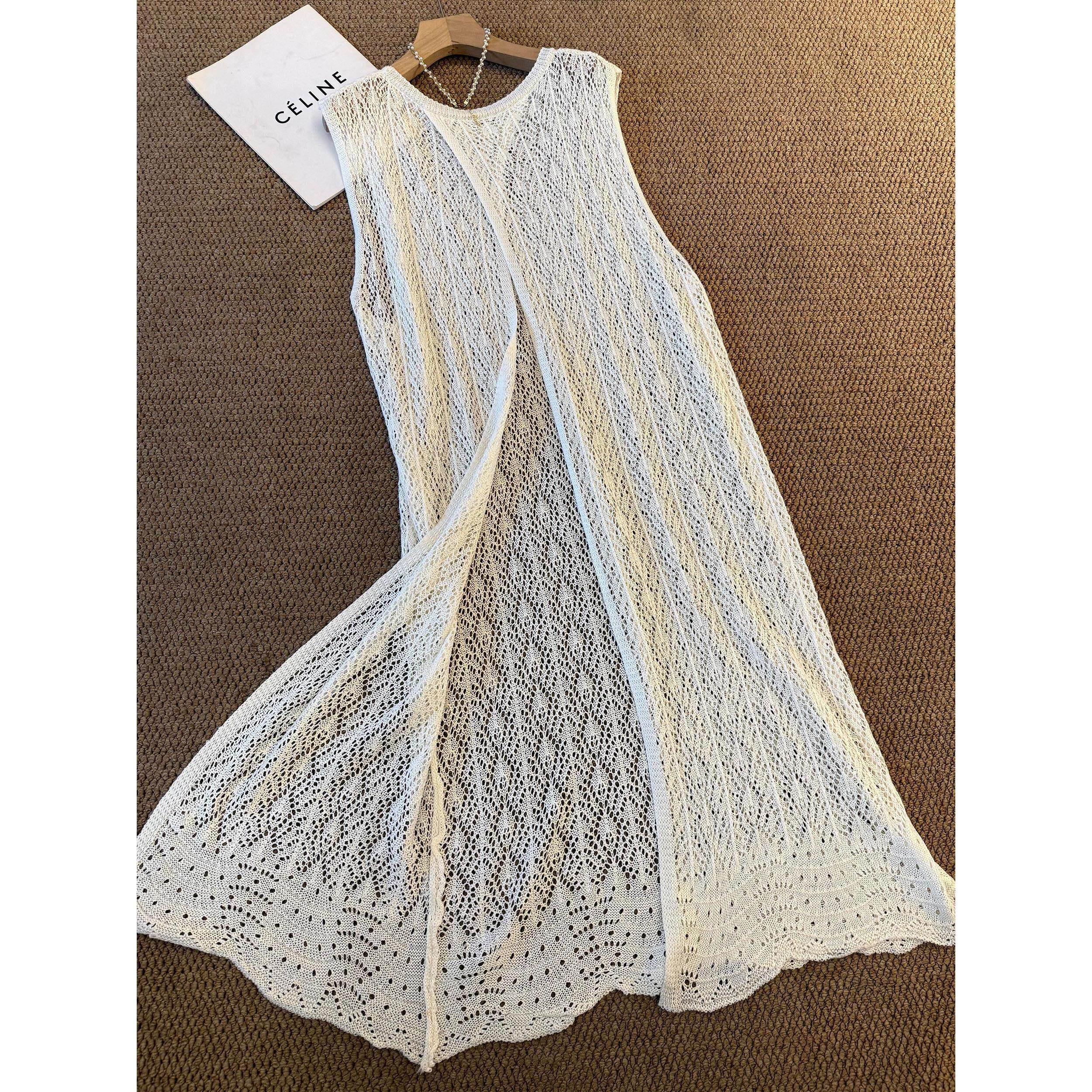 度假风韩系镂空钩花针织背心连衣裙女2026夏季新款无袖叠穿长罩衫