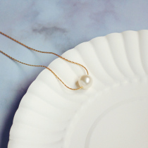 Natural Freshwater Pearl Pendant single Necklace Lock Bone Chain Woman Length of Korean Edition Brief Hair Clothing Chain Fashion Fashion