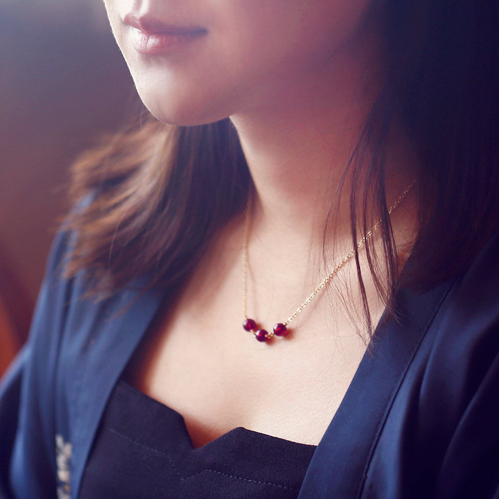 Original handmade custom garnet necklace 14k bag gold USA imported wine red pomegranate stone ornament-Taobao