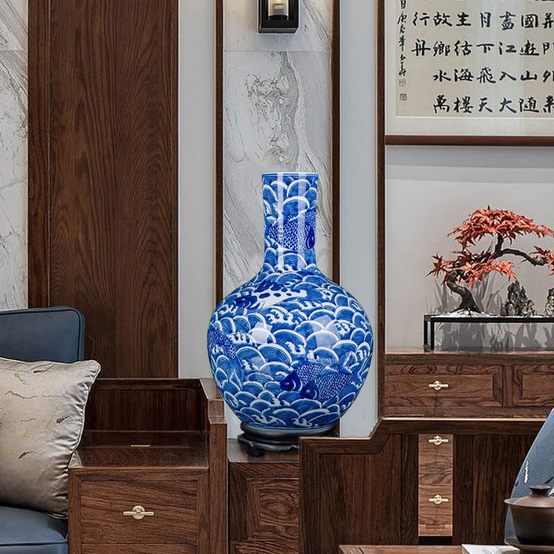 Jingdezhen hand made blue and white porcelain vase furnishing articles household act the role ofing is tasted, the sitting room TV ark, new Chinese style ceramic bottle arranging flowers