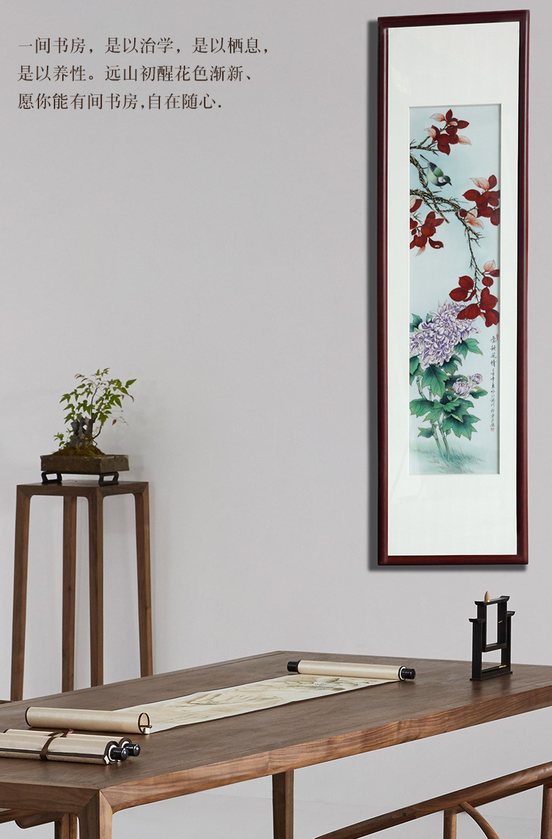 Checking porcelain plate painting of jingdezhen ceramic Chinese painting of flowers and birds figure sitting room sofa setting wall adornment art hangs a picture