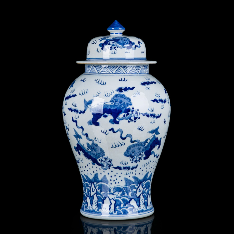 Lion roll silk to the general pot of jingdezhen blue and white porcelain ceramic furnishing articles household act the role ofing is tasted hand - made storage jar