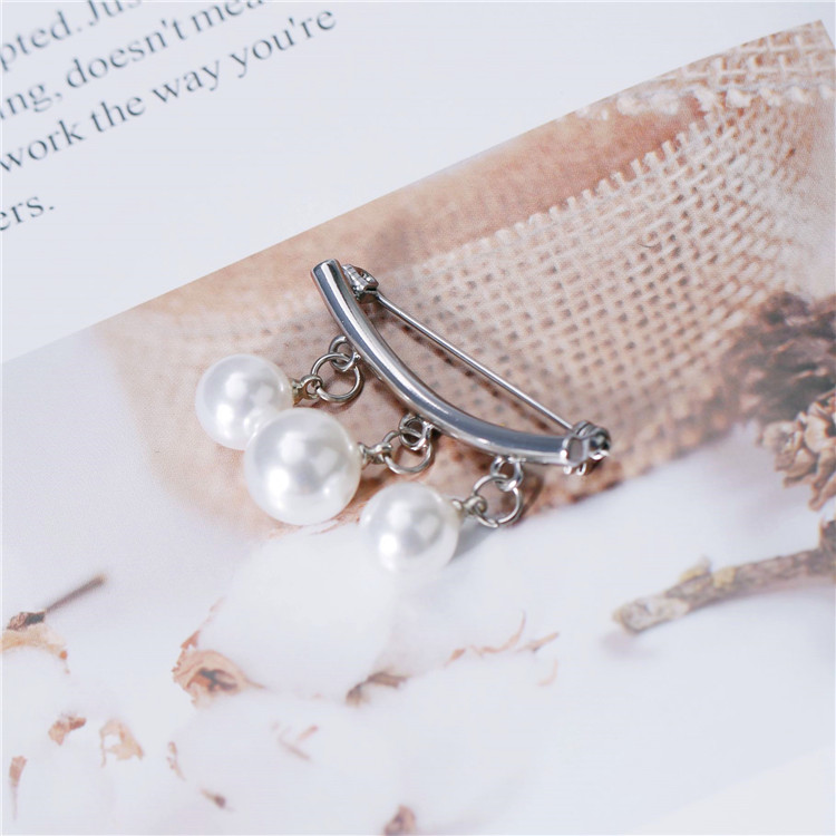 Thời trang Hàn Quốc ngọc trai chống ánh sáng trâm từ cong pin ngọc trai nhỏ mặt dây chuyền áo len cardigan khăn choàng khóa phụ kiện cài áo vest nữ