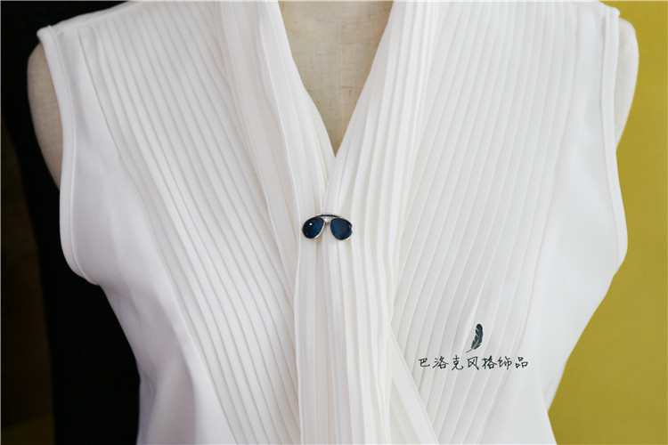 Nhật Bản và Hàn Quốc dễ thương kính nhỏ pin pin màu rhinestone kính râm nhỏ trâm thời trang phụ kiện áo cổ áo huy hiệu cài áo