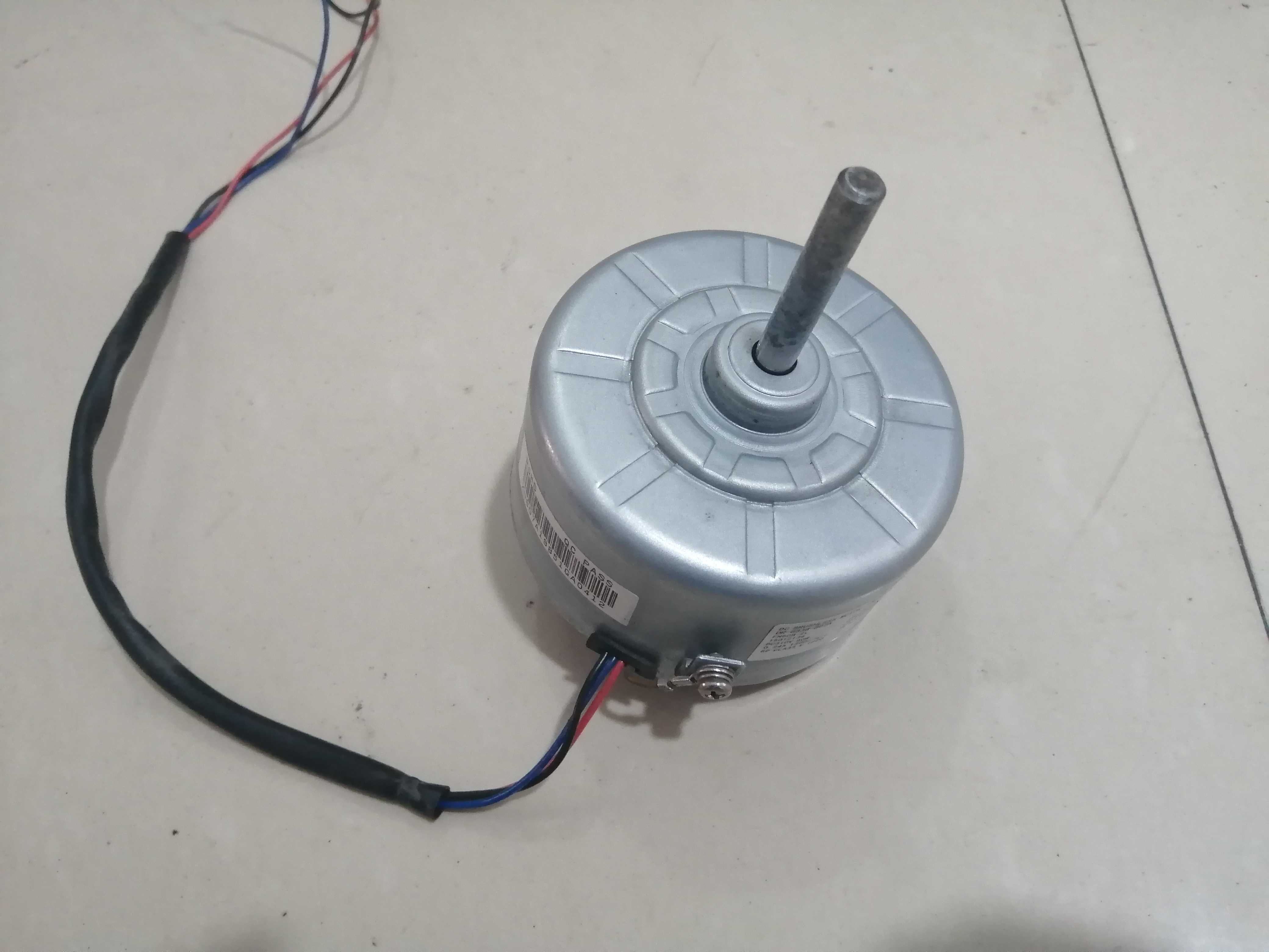 Three-phase brushless low speed permanent magnet alternator 12 24 36 48220 volts 200 watts wind hand-cranked hydraulic