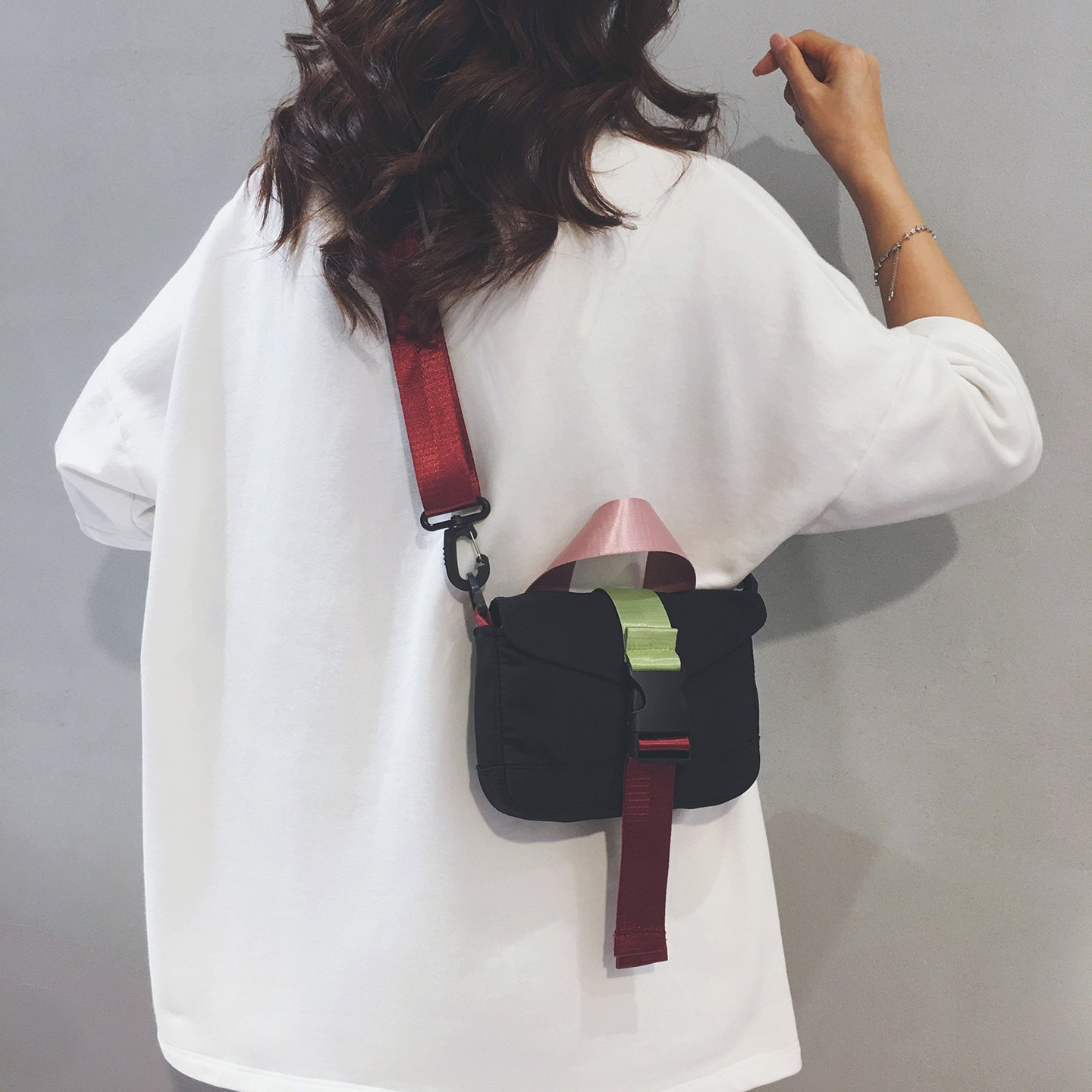 Lightweight waterproof nylon bag women's commuting small square bag 2026 new fashion outdoor sports shoulder crossbody bag