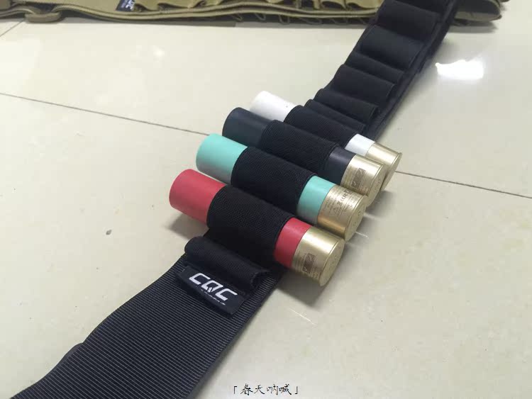 Điện thoại di động sáng tạo sạc kho báu 2500 mAh Những người đam mê quân sự sáng tạo chiến thuật mini kho báu nhấp nháy CN007