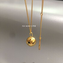Plated 18K gold ball pendant necklace lock bone chain advanced French style retro minimalist fur coat chain anna concolade