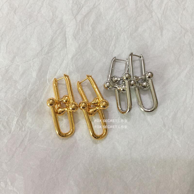 u-shaped horseshoe buckle chain short earrings, European and American ornaments plated 18K golden Ni Nickenbean the same large number detachable