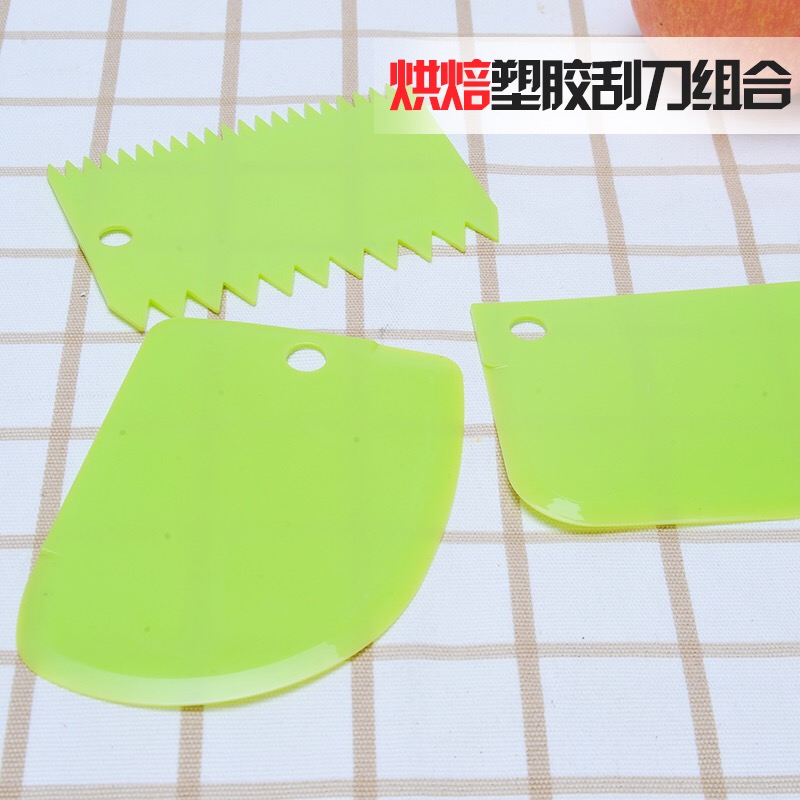 Baking Tool Birthday Cake Cream Framed Plastic Squeegee Three Sets Semi-circle Serrated Trapezoidal Plate Knife