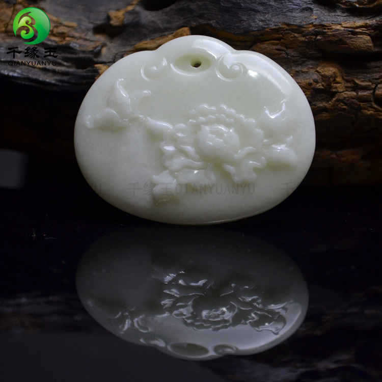 Lantian jade pendant pendant jade pendant natural jade jade pendant lotus peony flower butterfly love flower Shaanxi lantian jade