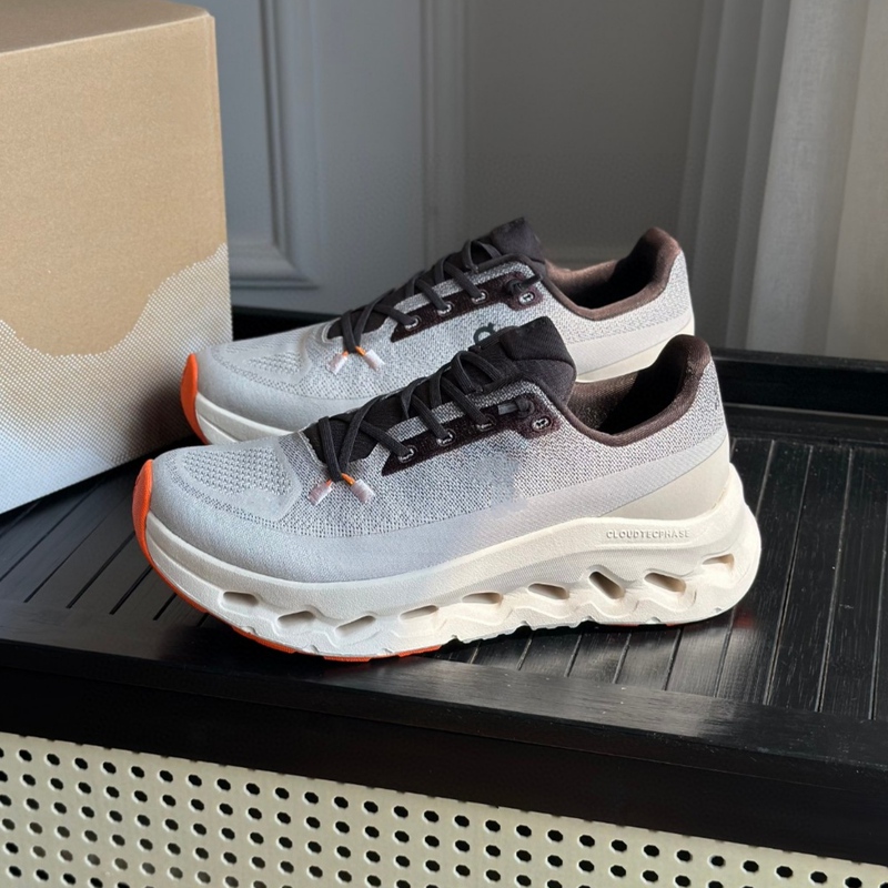 Foreign Trade Large Size Sports Shoes for Men and Women, Fashionable Casual Running Shoes, Lightweight, Shock-Absorbing, Comfortable Lifestyle Casual Shoes Cloudt Foreign Trade Large Size Sports Shoes for Men and Women, Fashionable Casual Running Shoes, Lightweight, Shock-Absorbing, Comfortable Lifestyle Casual Shoes Cloudt