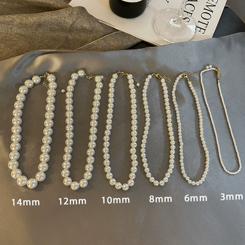 Ретро ожерелье из жемчуга, небольшая дизайнерская цепочка до ключиц, французский ретро стиль, легкий роскошный стиль, тренд сезона, коллекция 2023