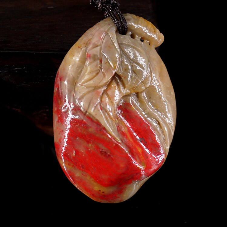Changhua chicken blood stone pendant pendant sweater chain (shou peach) da hong pao natural fidelity.