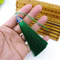 Зеленая перегородчатая кисточка