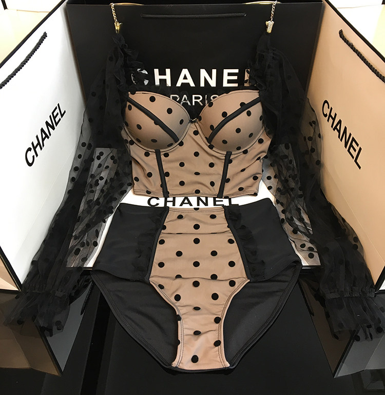 Idol new shop swimsuit female Korean ins style small chest steel support gathered high waist two-piece long-sleeved lace swimsuit female
