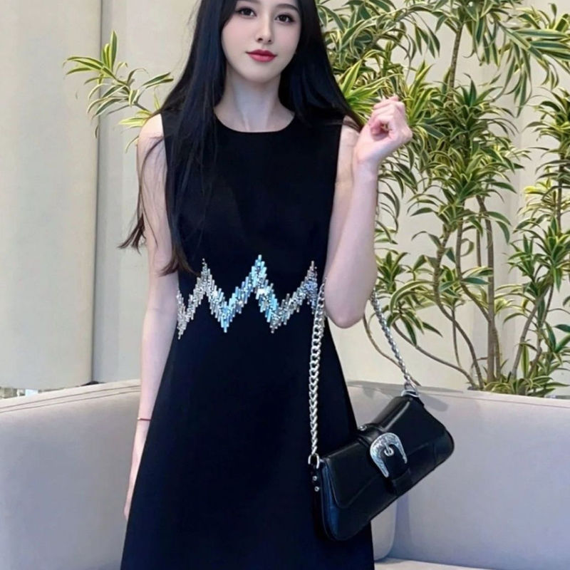 Elegant Black Heavy Sequin Sleeveless Dress for Women, Summer 2025 New Style, Rich Girl Waist-Cinching A-Line Tank Dress