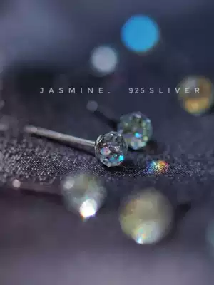 S925 sterling silver polarized mini crystal small ear needle basic model Ear raising multi-faceted all-match model