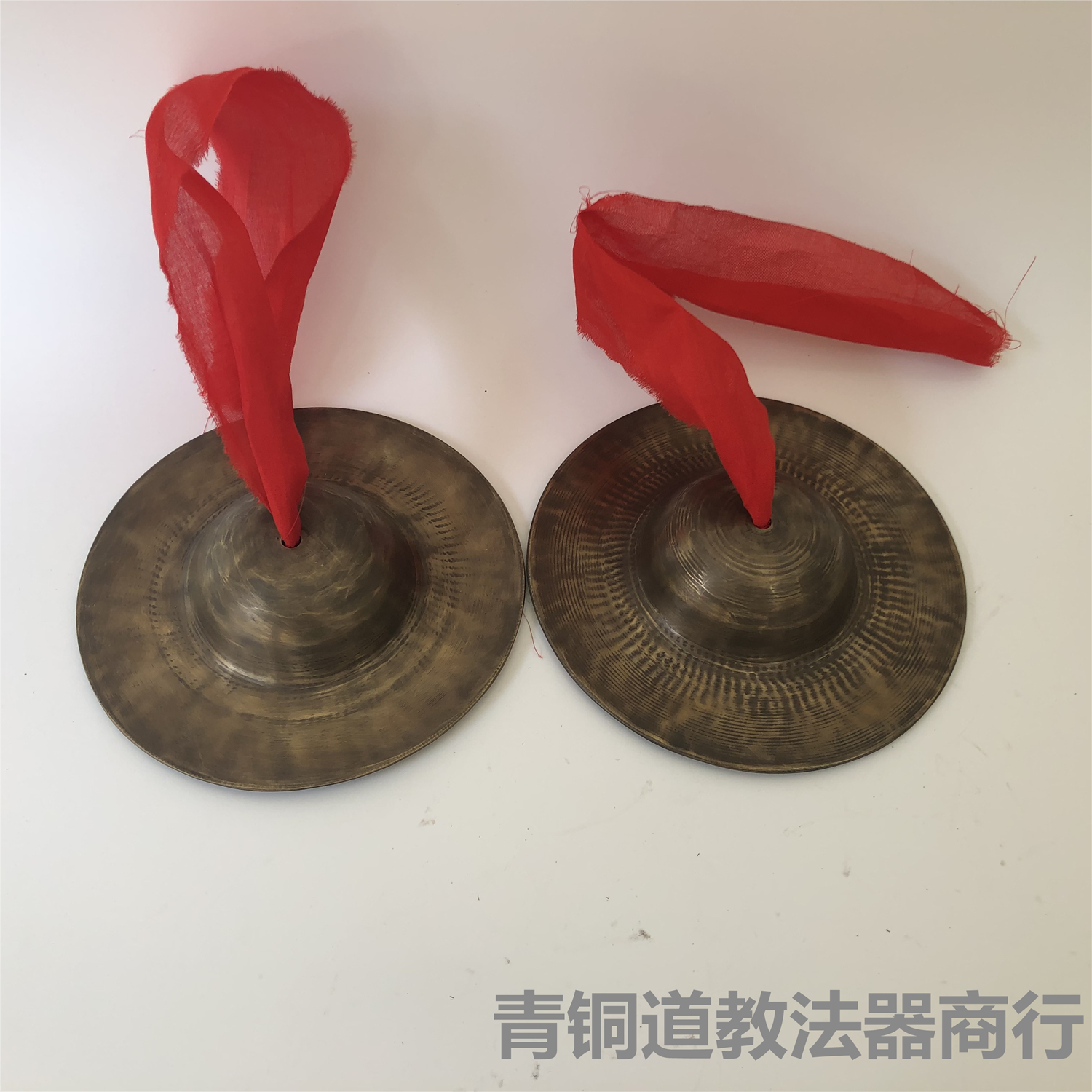 18 ~ 20 bronze small Kyo Cymbal Taoist magic instrument small cymbal folk instrument small cymbals river cymbals water cymbals feng shui cymbals