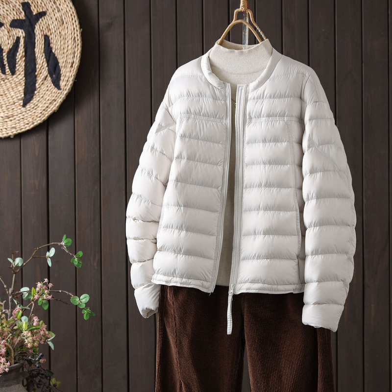 Winter New Korean Style Casual Loose Ribbed down Jacket for Women, 90% White Duck Down, Fashionable Short Thick Coat for Petite Figures