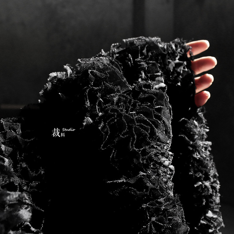 Black embossed stereoscopic creaty pleated pleated creative composite profile clothing designer fabric remaking art fabric