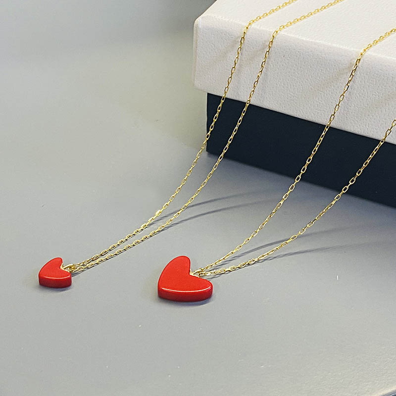 日本のカウンターと同じスタイルの小さな赤いハートのネックレス18Kカラーゴールドラブ鎖骨チェーンau750中国のバレンタインデーギフト