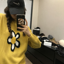 Wang Maidens shop black sweater autumn new design sense niche retro Japanese lazy pullover sweater top