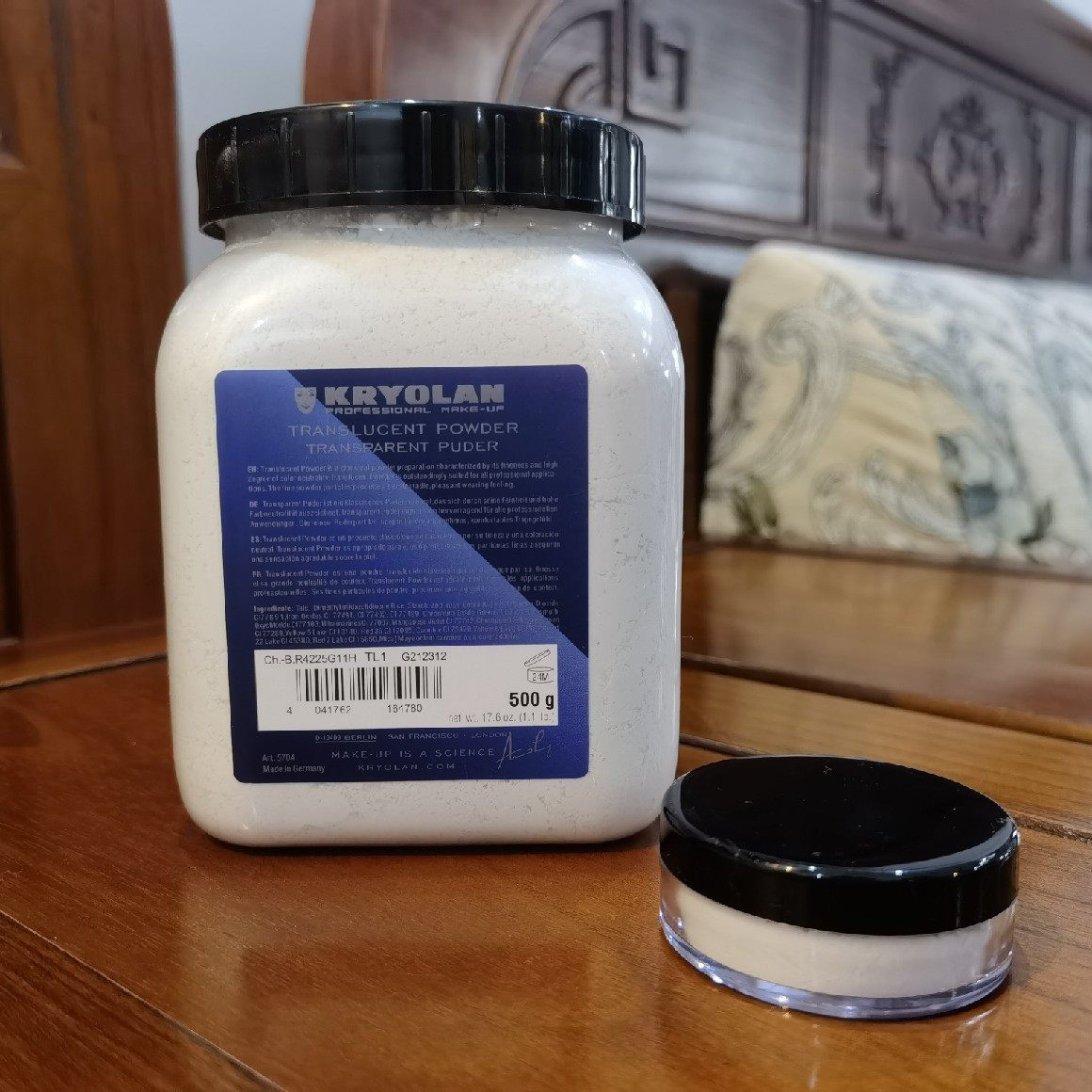 KRYO Opera Charm* Soft transparent honey powder matte powder durable oil control 5G assembly