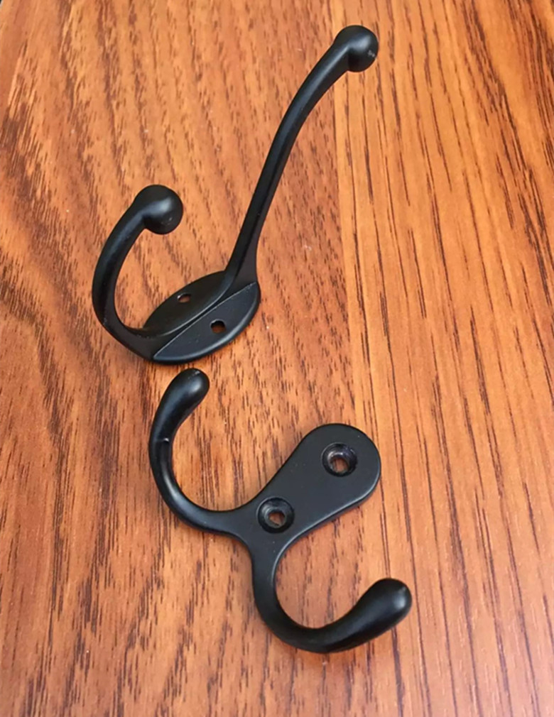 Thickened super strong rural style creative coat hook black European antique coat hook double hook coat hat single coat hook