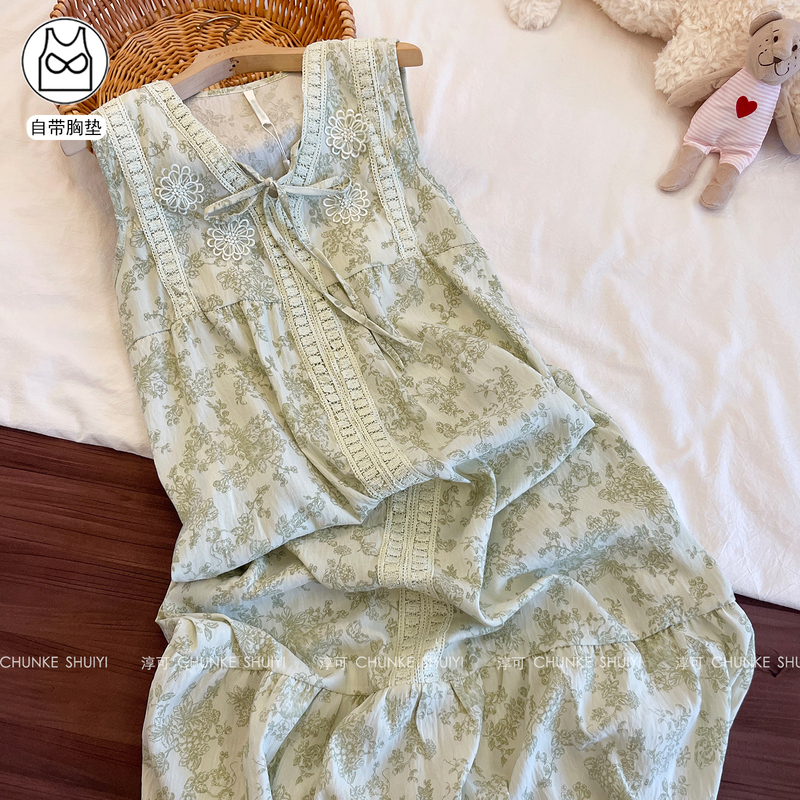 Sweet Retro Style Long Nightgown for Women, Summer Camisole with Chest Pads, Cloud-Like Cotton, Casual, Can Be Worn Outside, Sleepwear, Loungewear Sweet Retro Style Long Nightgown for Women, Summer Camisole with Chest Pads, Cloud-Like Cotton, Casual, Can Be Worn Outside, Sleepwear, Loungewear