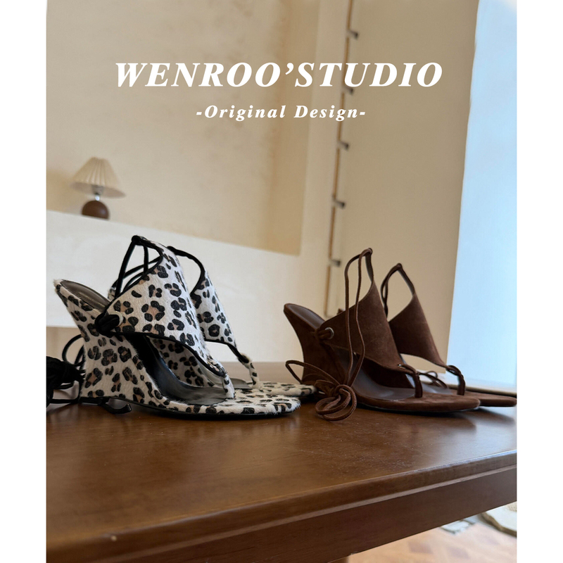 Retro European and American Coffee-Colored Strappy Thong Wedge Sandals for Women 2026 Summer New Sexy Open-Toe High Heels