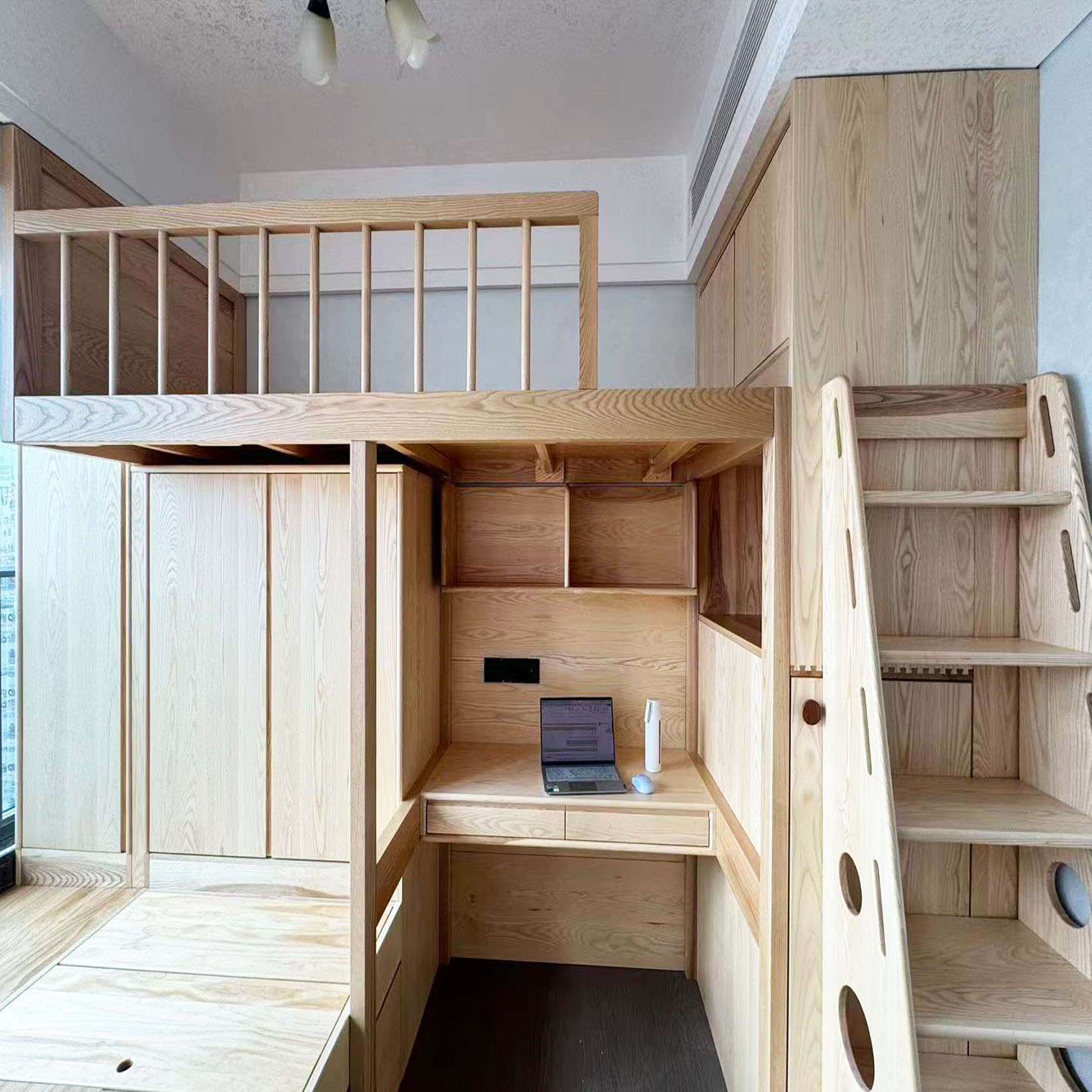 为宝宝定制的梦幻原木之选：多功能实木家具