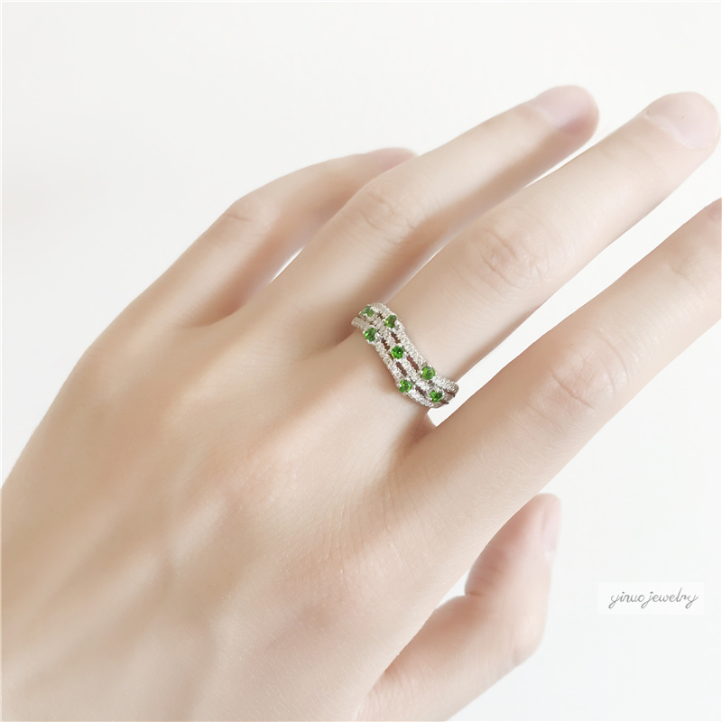 Starry spring water natural diopside ring row ring female models S925 sterling silver emerald tsavorite gem green