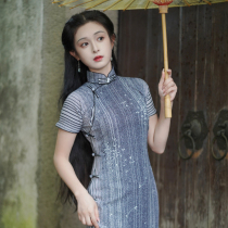 Half maple lotus sesame paste autumn 2023 new one-piece flat-cut cheongsam young girl 1930 literary daily life