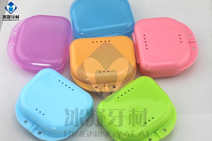 Tooth Storage Box Orthodontic Retainer Box Double-sided Perforated Braces Box Easy to Carry Store Dentures