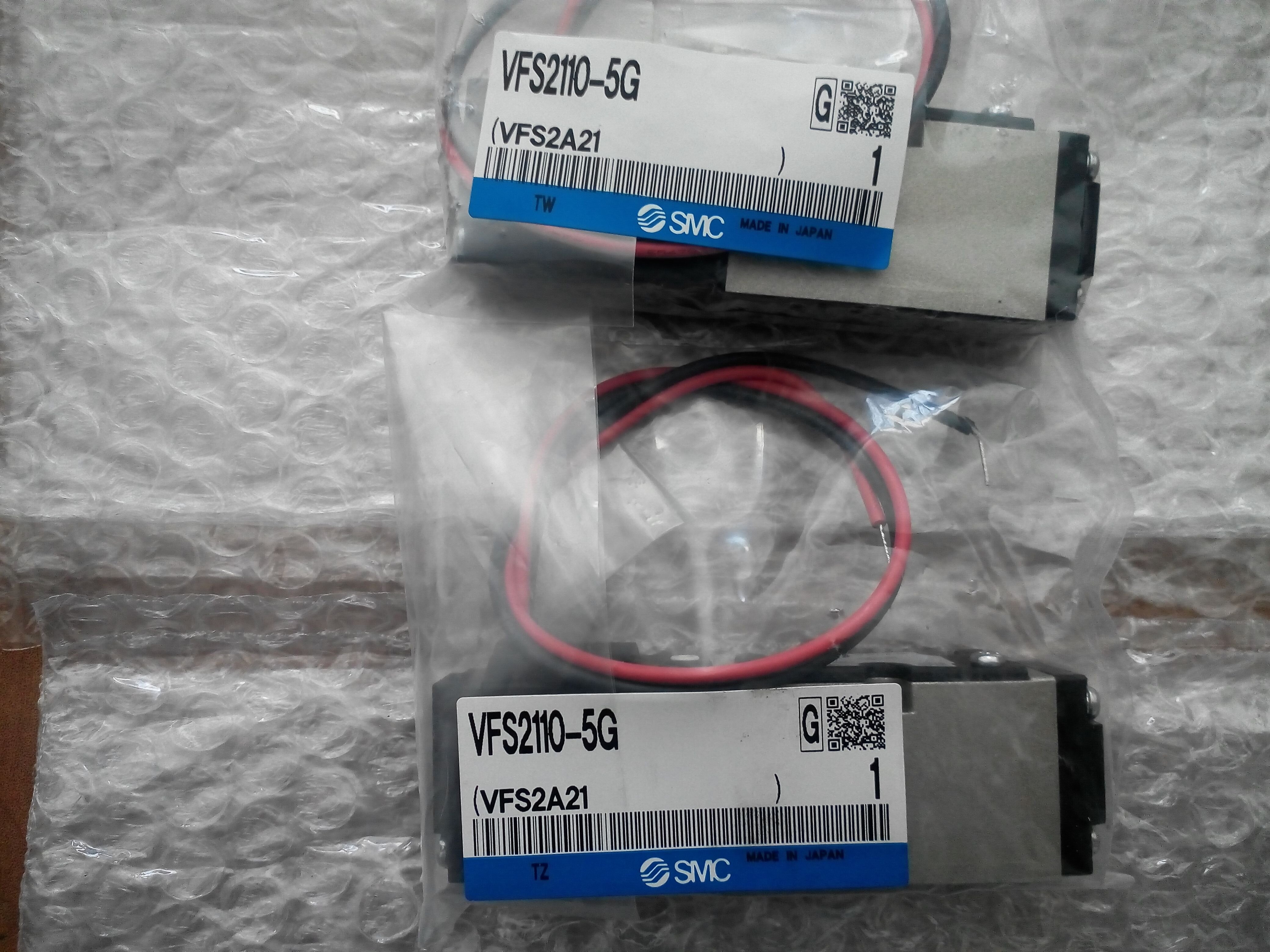 New SMC solenoid valve NVFS2110-5DZ-01 NVFS2110-5DB-01