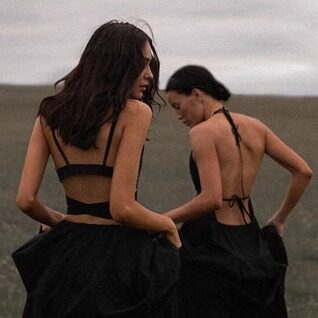 七与多 Qi Yu Duo Shoes