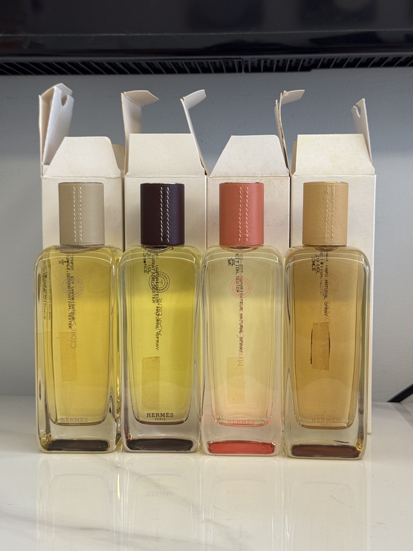 Hermès 18/19 Batch Jasmine Cedar/Myrrh Rose/Agarwood/Angel Leather 200ml Hermès 18/19 Batch Jasmine Cedar/Myrrh Rose/Agarwood/Angel Leather 200ml