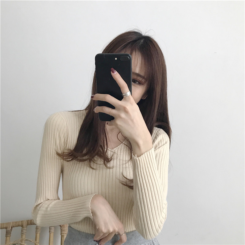 Phiên bản Hàn Quốc của chiếc áo cổ chữ V tự luyện đan đáy áo hoang dã đơn giản cơ bản áo len dài tay dệt kim mùa thu mới áo len đẹp