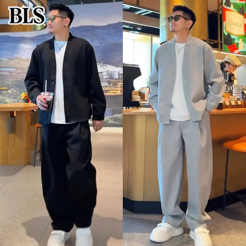 High-End Casual Sports Suit for Men, Spring and Autumn 2026 New Style, Old Money Style Loose Jacket, Top, and Pants Three-Piece Set High-End Casual Sports Suit for Men, Spring and Autumn 2026 New Style, Old Money Style Loose Jacket, Top, and Pants Three-Piece Set